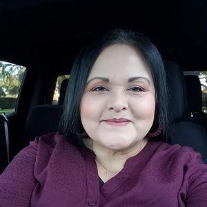 Meet your Posher, Monica